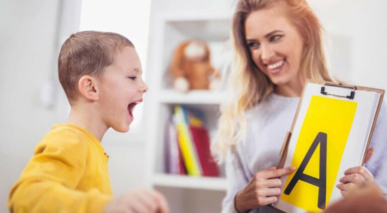 Assistente all’autonomia e alla comunicazione delle persone con disabilità